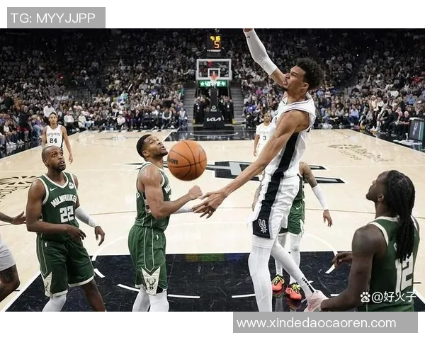 4月26日NBA季后赛对决灰熊队迎战马刺队精彩回顾与赛后分析 4月26日NBA季后赛对决灰熊队迎战马刺队精彩回顾与赛后分析